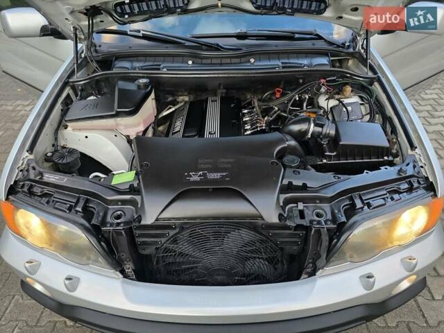 Серый БМВ Х5, объемом двигателя 3 л и пробегом 295 тыс. км за 7999 $, фото 134 на Automoto.ua