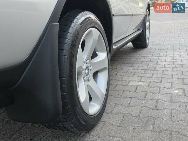 Серый БМВ Х5, объемом двигателя 3 л и пробегом 295 тыс. км за 7999 $, фото 46 на Automoto.ua