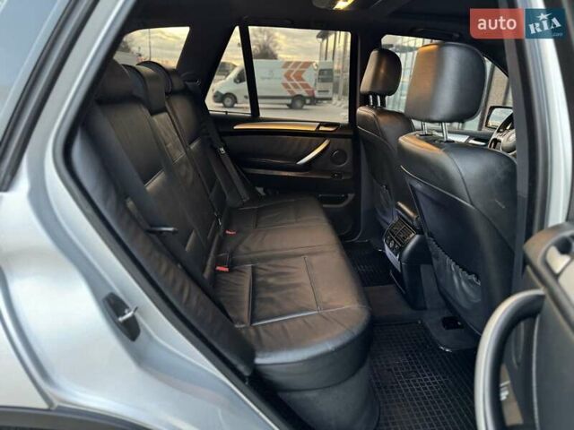 Сірий БМВ Х5, об'ємом двигуна 3 л та пробігом 350 тис. км за 9300 $, фото 42 на Automoto.ua