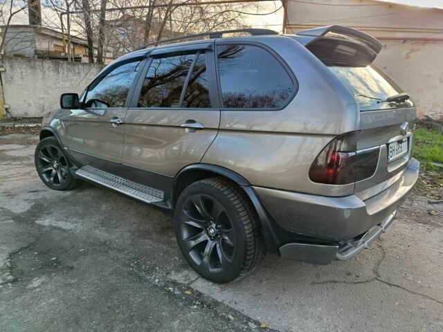 Серый БМВ Х5, объемом двигателя 4.8 л и пробегом 230 тыс. км за 7499 $, фото 5 на Automoto.ua