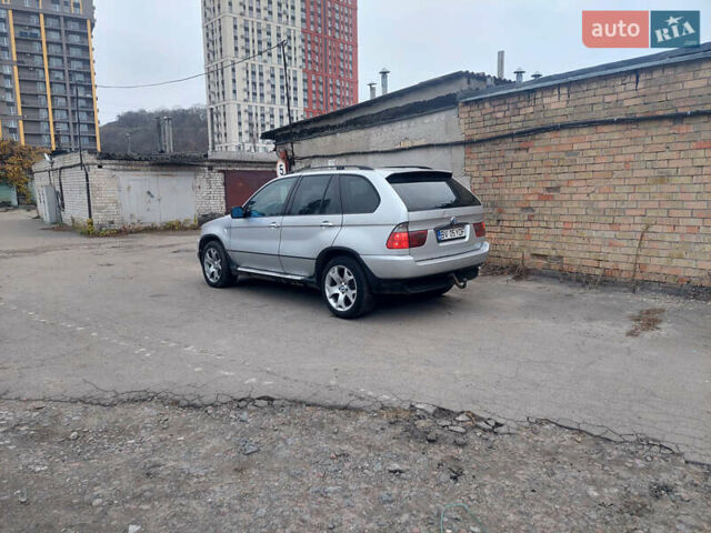 Серый БМВ Х5, объемом двигателя 3.01 л и пробегом 300 тыс. км за 4200 $, фото 5 на Automoto.ua