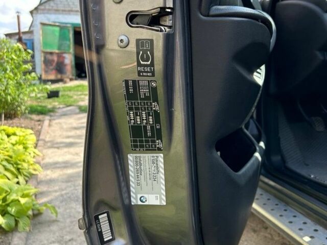 Серый БМВ Х5, объемом двигателя 3 л и пробегом 419 тыс. км за 9500 $, фото 3 на Automoto.ua