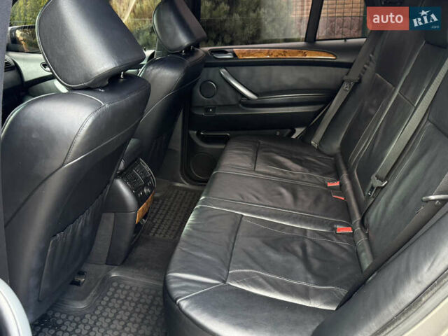 Серый БМВ Х5, объемом двигателя 3 л и пробегом 490 тыс. км за 11500 $, фото 21 на Automoto.ua