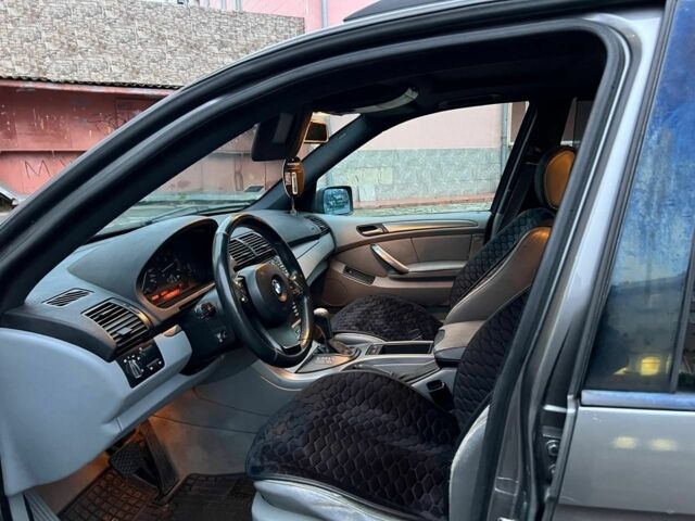 Серый БМВ Х5, объемом двигателя 3 л и пробегом 332 тыс. км за 5300 $, фото 5 на Automoto.ua