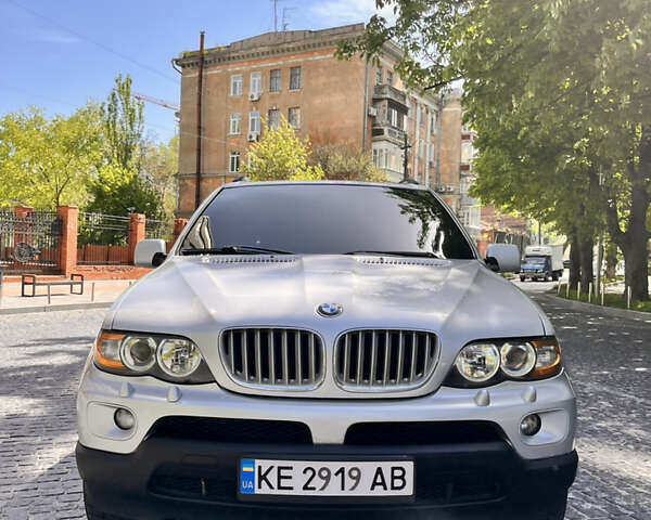 Сірий БМВ Х5, об'ємом двигуна 4.4 л та пробігом 299 тис. км за 9900 $, фото 6 на Automoto.ua