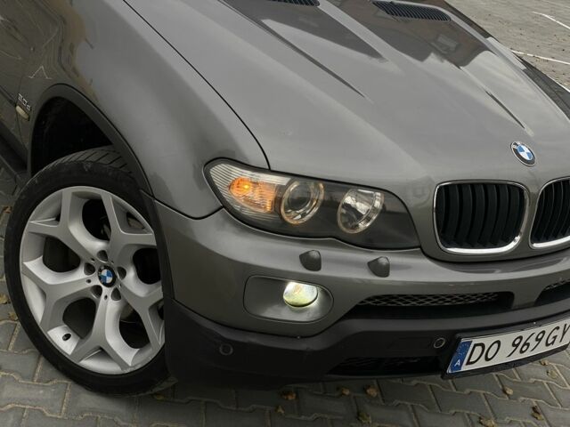 Серый БМВ Х5, объемом двигателя 3 л и пробегом 390 тыс. км за 7900 $, фото 1 на Automoto.ua