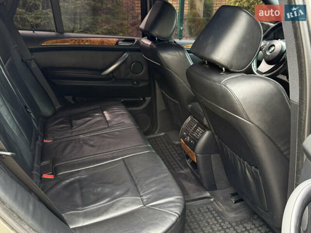 Серый БМВ Х5, объемом двигателя 3 л и пробегом 490 тыс. км за 11500 $, фото 37 на Automoto.ua