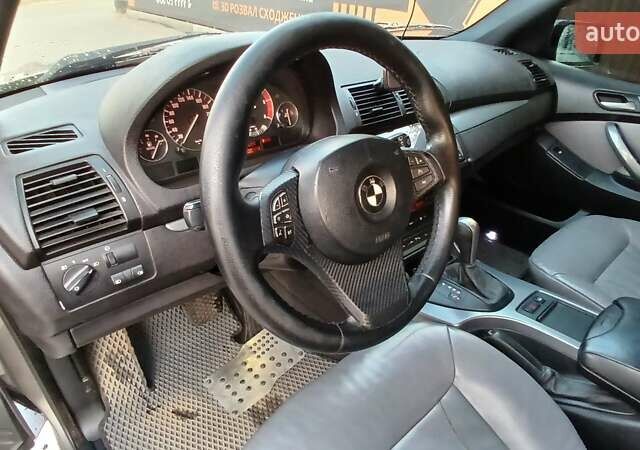 Сірий БМВ Х5, об'ємом двигуна 3 л та пробігом 260 тис. км за 12000 $, фото 17 на Automoto.ua