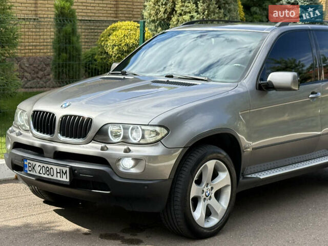 Серый БМВ Х5, объемом двигателя 3 л и пробегом 490 тыс. км за 11500 $, фото 9 на Automoto.ua