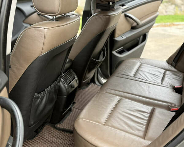 Серый БМВ Х5, объемом двигателя 2.99 л и пробегом 410 тыс. км за 11500 $, фото 14 на Automoto.ua