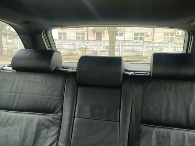 Серый БМВ Х5, объемом двигателя 3 л и пробегом 415 тыс. км за 6100 $, фото 1 на Automoto.ua