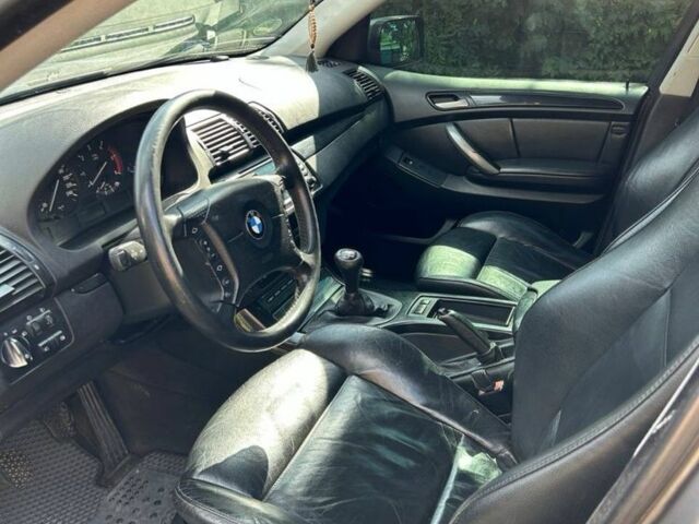 Серый БМВ Х5, объемом двигателя 3 л и пробегом 419 тыс. км за 9500 $, фото 2 на Automoto.ua