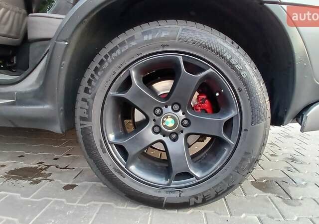 Сірий БМВ Х5, об'ємом двигуна 3 л та пробігом 260 тис. км за 12000 $, фото 11 на Automoto.ua