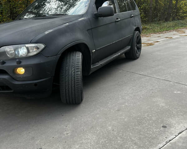 Серый БМВ Х5, объемом двигателя 2.99 л и пробегом 500 тыс. км за 6999 $, фото 3 на Automoto.ua