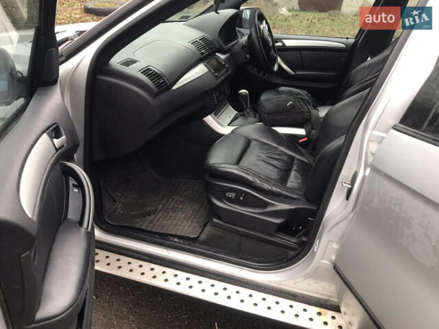 Серый БМВ Х5, объемом двигателя 3 л и пробегом 225 тыс. км за 3700 $, фото 12 на Automoto.ua