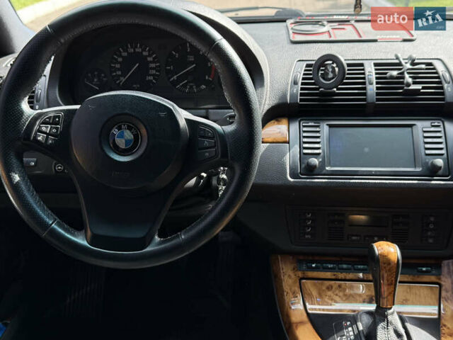 Серый БМВ Х5, объемом двигателя 3 л и пробегом 490 тыс. км за 11500 $, фото 24 на Automoto.ua