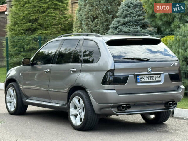 Серый БМВ Х5, объемом двигателя 3 л и пробегом 490 тыс. км за 11500 $, фото 2 на Automoto.ua
