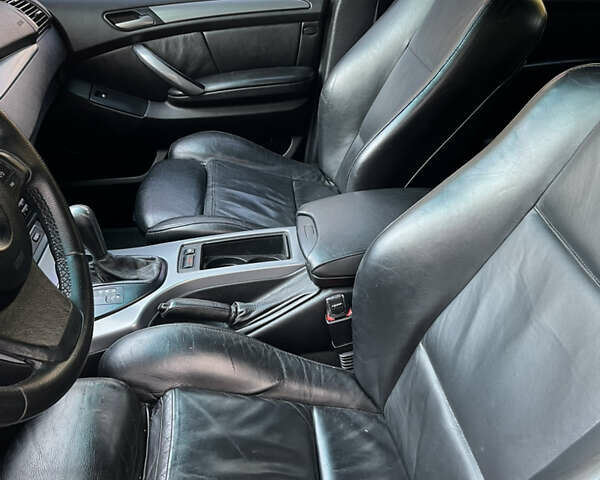 Серый БМВ Х5, объемом двигателя 2.99 л и пробегом 465 тыс. км за 9500 $, фото 26 на Automoto.ua