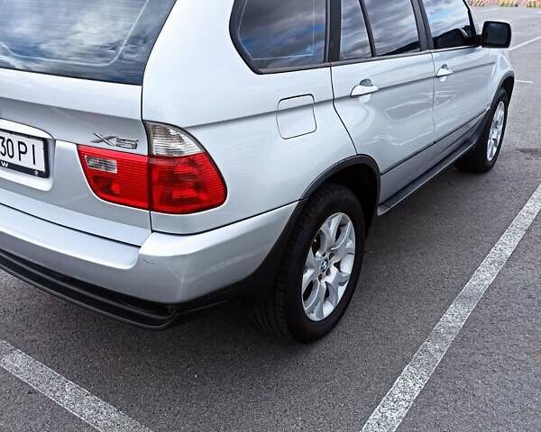 Сірий БМВ Х5, об'ємом двигуна 2.99 л та пробігом 279 тис. км за 13000 $, фото 7 на Automoto.ua