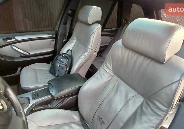 Сірий БМВ Х5, об'ємом двигуна 3 л та пробігом 260 тис. км за 12000 $, фото 15 на Automoto.ua