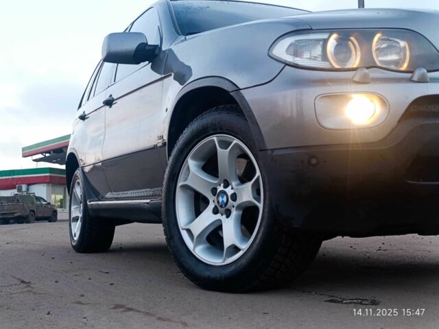 Сірий БМВ Х5, об'ємом двигуна 3 л та пробігом 300 тис. км за 6000 $, фото 1 на Automoto.ua