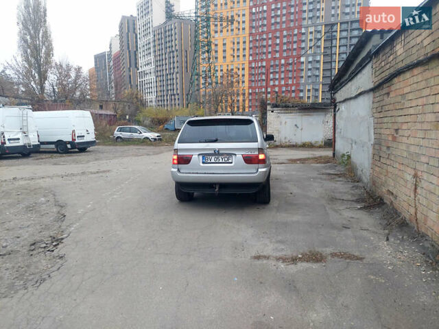 Серый БМВ Х5, объемом двигателя 3.01 л и пробегом 300 тыс. км за 4200 $, фото 6 на Automoto.ua