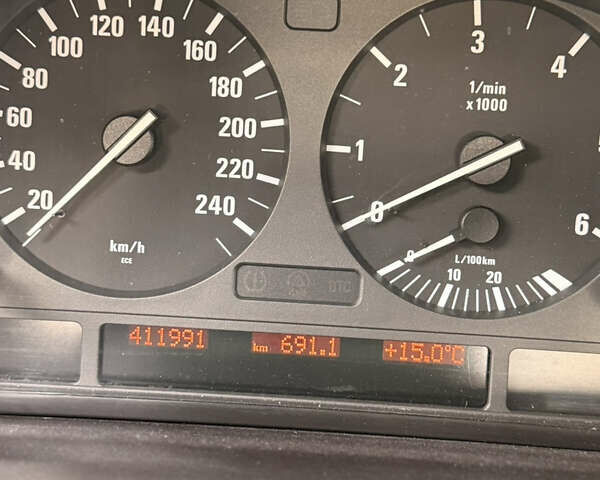 Серый БМВ Х5, объемом двигателя 2.99 л и пробегом 410 тыс. км за 11500 $, фото 12 на Automoto.ua