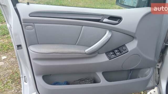 Серый БМВ Х5, объемом двигателя 2.99 л и пробегом 400 тыс. км за 9700 $, фото 16 на Automoto.ua