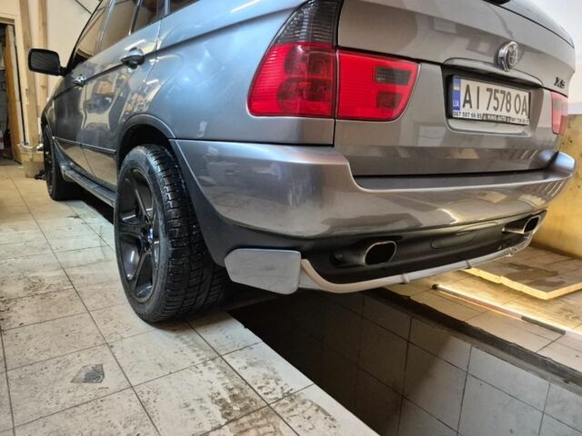 Серый БМВ Х5, объемом двигателя 3 л и пробегом 333 тыс. км за 11500 $, фото 7 на Automoto.ua