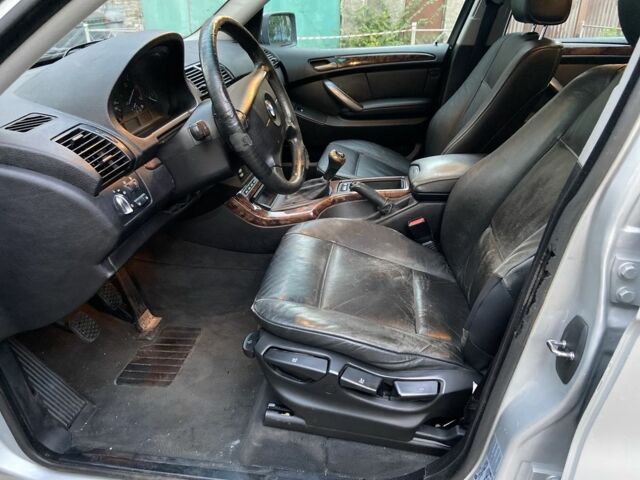 Серый БМВ Х5, объемом двигателя 3 л и пробегом 348 тыс. км за 5823 $, фото 6 на Automoto.ua