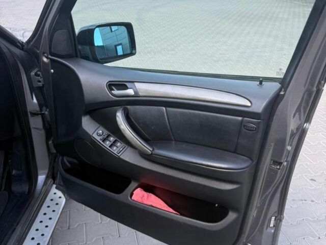 Сірий БМВ Х5, об'ємом двигуна 3 л та пробігом 241 тис. км за 4500 $, фото 15 на Automoto.ua