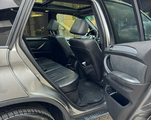 Сірий БМВ Х5, об'ємом двигуна 3 л та пробігом 439 тис. км за 10999 $, фото 23 на Automoto.ua