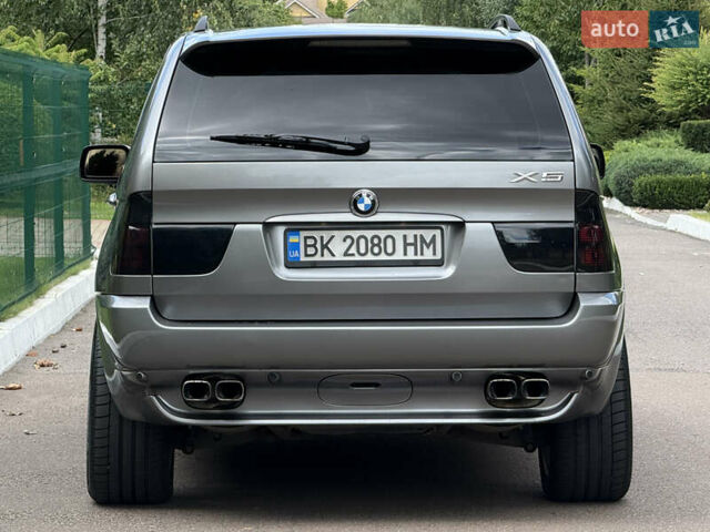 Серый БМВ Х5, объемом двигателя 3 л и пробегом 490 тыс. км за 11500 $, фото 5 на Automoto.ua