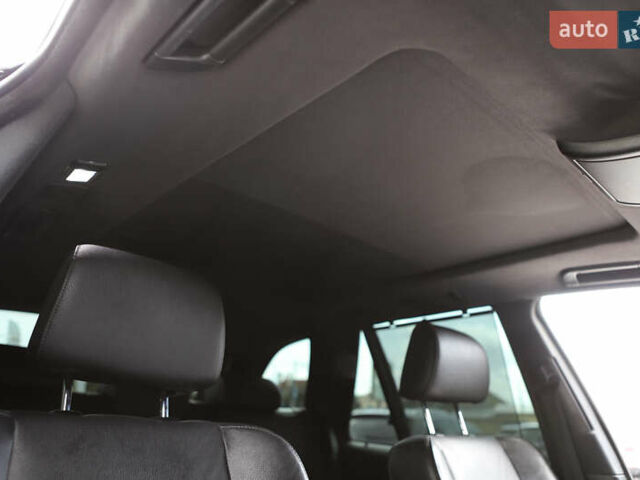 Серый БМВ Х5, объемом двигателя 3 л и пробегом 290 тыс. км за 16500 $, фото 54 на Automoto.ua