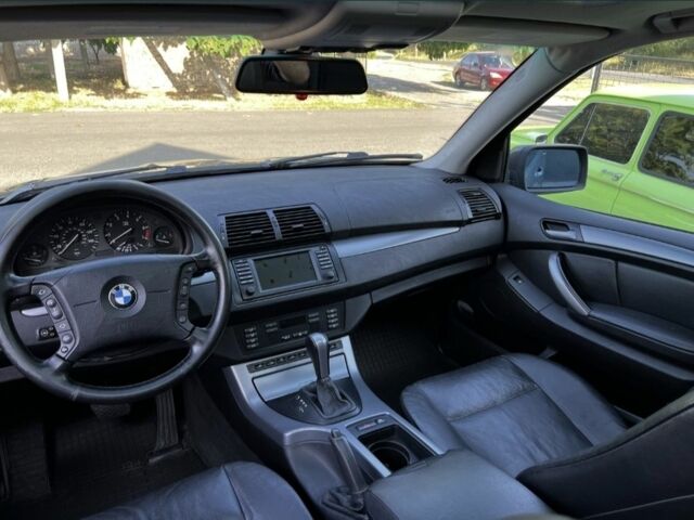 Серый БМВ Х5, объемом двигателя 3 л и пробегом 170 тыс. км за 8500 $, фото 7 на Automoto.ua