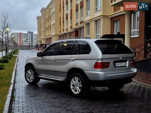 Серый БМВ Х5, объемом двигателя 4.4 л и пробегом 301 тыс. км за 9500 $, фото 9 на Automoto.ua