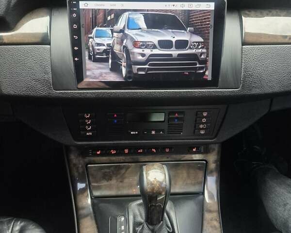 Серый БМВ Х5, объемом двигателя 4.4 л и пробегом 301 тыс. км за 9500 $, фото 30 на Automoto.ua