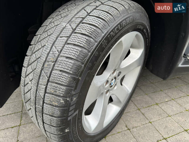 Серый БМВ Х5, объемом двигателя 3 л и пробегом 391 тыс. км за 11700 $, фото 30 на Automoto.ua