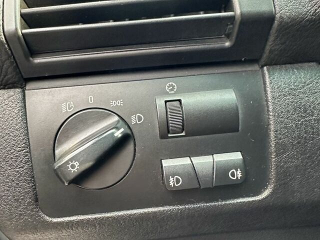 БМВ Х5 2005 в Васильковке на Automoto.ua Серый БМВ Х5, объемом двигателя 3 л и пробегом 378 тыс. км за 6990 $, фото 11 на Automoto.ua