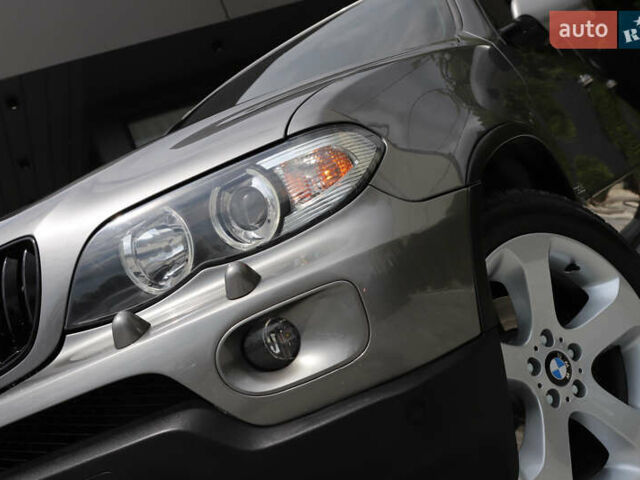 Серый БМВ Х5, объемом двигателя 3 л и пробегом 290 тыс. км за 16500 $, фото 14 на Automoto.ua