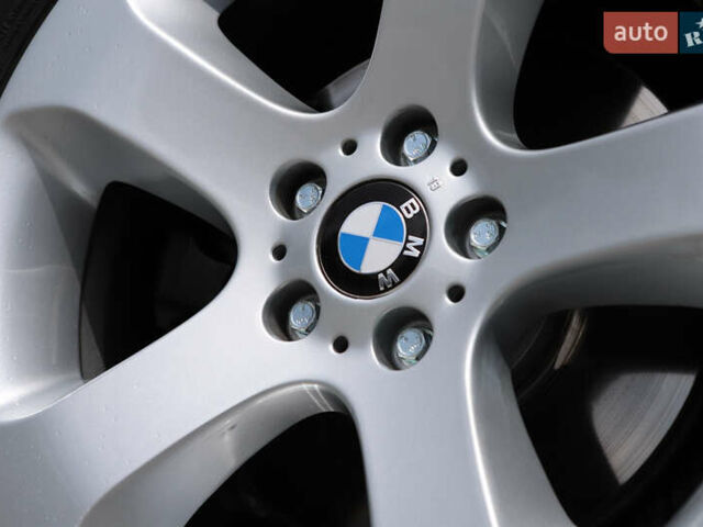 Серый БМВ Х5, объемом двигателя 3 л и пробегом 290 тыс. км за 16500 $, фото 22 на Automoto.ua