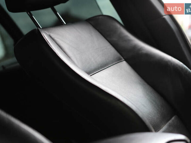 Серый БМВ Х5, объемом двигателя 3 л и пробегом 290 тыс. км за 16500 $, фото 53 на Automoto.ua