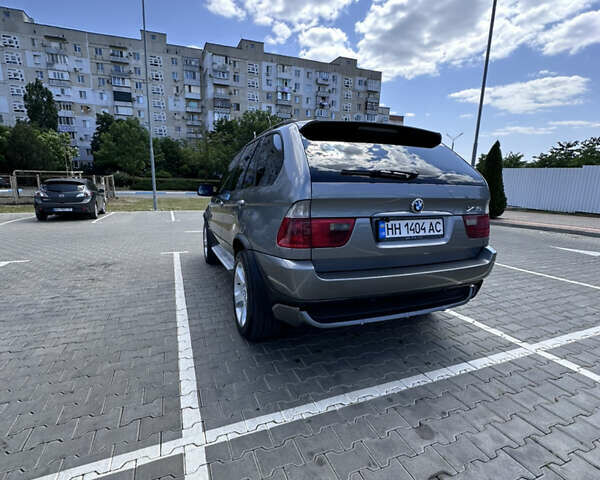 Серый БМВ Х5, объемом двигателя 3 л и пробегом 283 тыс. км за 15000 $, фото 5 на Automoto.ua
