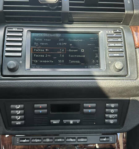 Сірий БМВ Х5, об'ємом двигуна 2.99 л та пробігом 489 тис. км за 11500 $, фото 24 на Automoto.ua