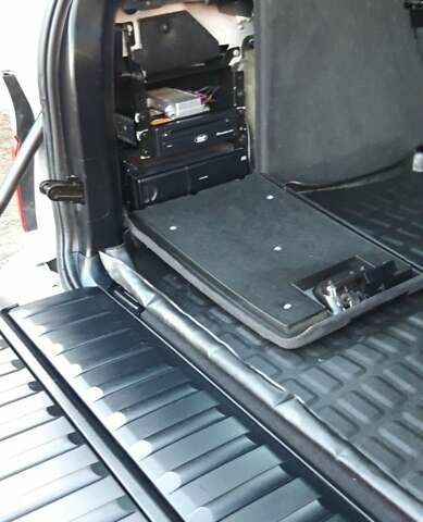 Серый БМВ Х5, объемом двигателя 3 л и пробегом 340 тыс. км за 6500 $, фото 21 на Automoto.ua