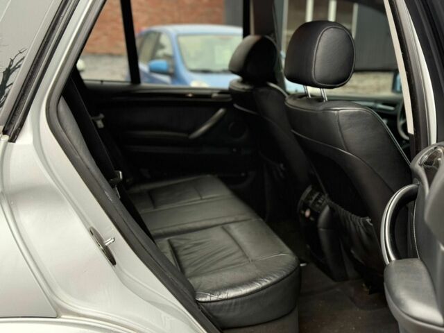 Серый БМВ Х5, объемом двигателя 3 л и пробегом 334 тыс. км за 6200 $, фото 8 на Automoto.ua