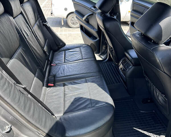 Серый БМВ Х5, объемом двигателя 3 л и пробегом 283 тыс. км за 15000 $, фото 22 на Automoto.ua