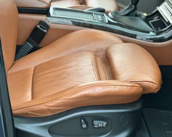 Серый БМВ Х5, объемом двигателя 2.99 л и пробегом 332 тыс. км за 12200 $, фото 18 на Automoto.ua