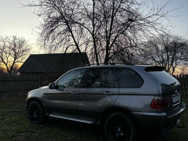 Серый БМВ Х5, объемом двигателя 3 л и пробегом 219 тыс. км за 6000 $, фото 2 на Automoto.ua