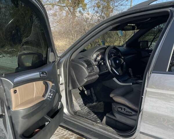 Серый БМВ Х5, объемом двигателя 3 л и пробегом 453 тыс. км за 11999 $, фото 18 на Automoto.ua
